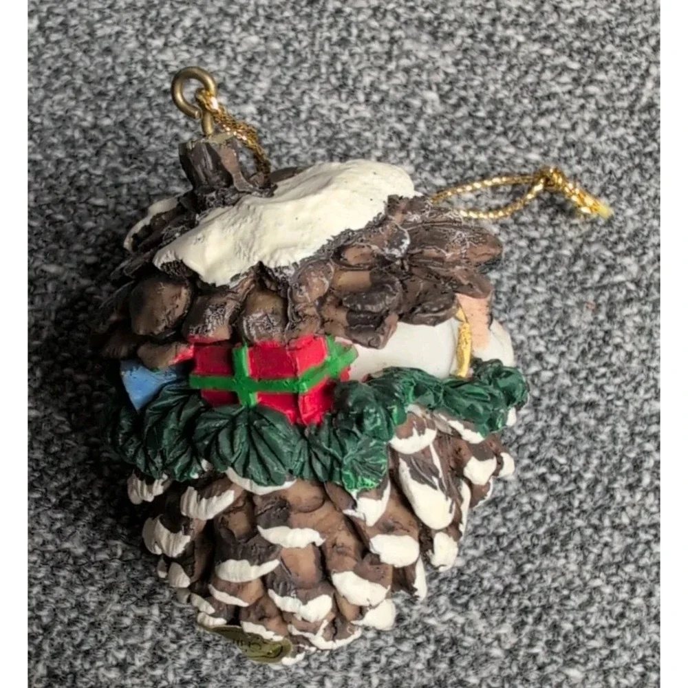 Vtg Woodland Pinecone Ornaments with Animals 2